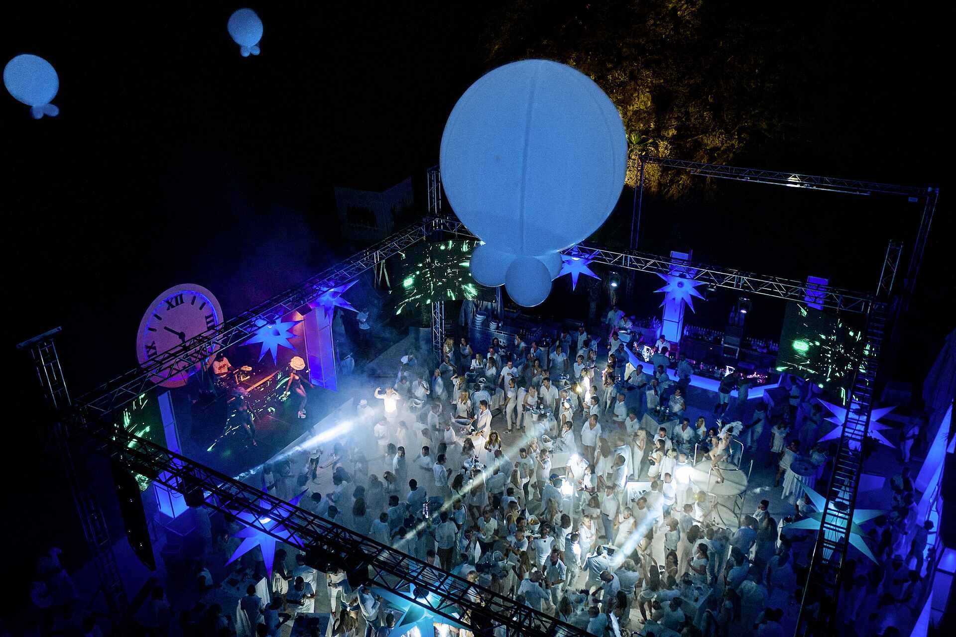 csm_cv_14411_White_Night_WOL_26153f00f5